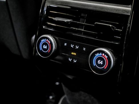 Used 2023 Land Rover Range Rover Sport SE Dynamic image 31