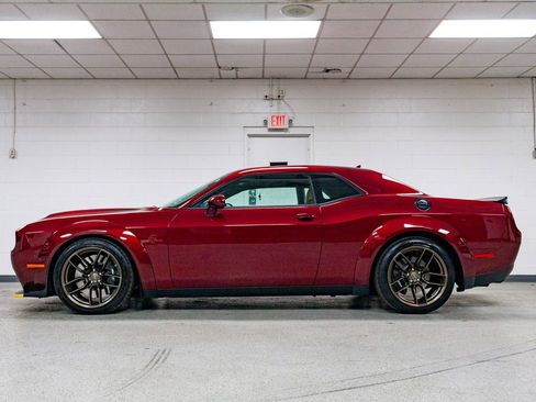 Used 2022 Dodge Challenger SRT Hellcat image 3