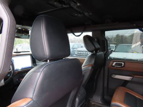 Used 2022 Ford Bronco Outer Banks image 35