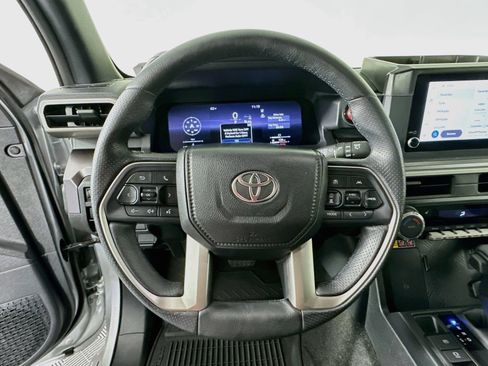 Certified 2025 Toyota 4Runner TRD Off-Road AWD/4WD image 11