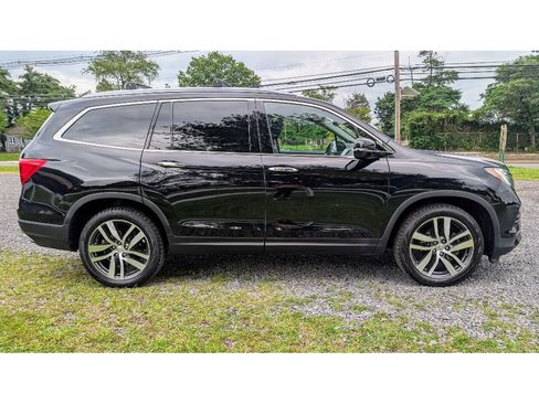Used 2017 Honda Pilot Elite image 8