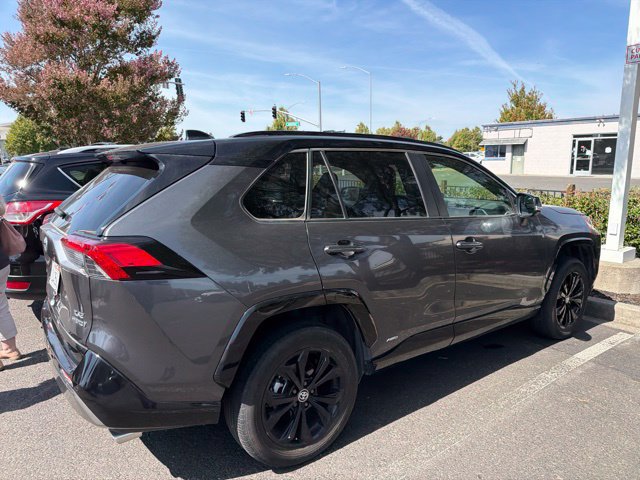 Used 2023 Toyota RAV4 XSE AWD/4WD image 6