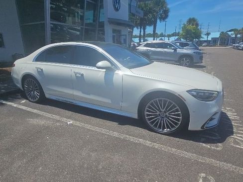 Used 2023 Mercedes-Benz S 580 4MATIC Sedan image 4