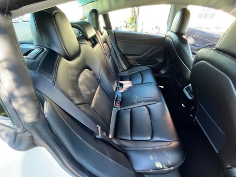 Used 2020 Tesla Model 3 Standard Range Plus RWD image 14