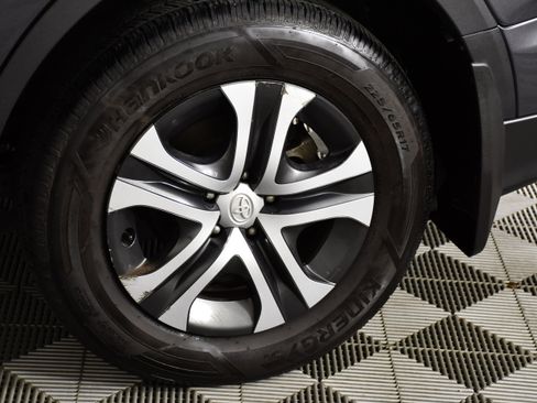Used 2018 Toyota RAV4 LE w/ All Weather Liner Package AWD/4WD image 50
