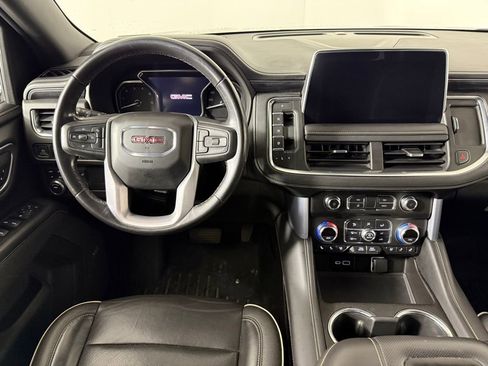 Used 2021 GMC Yukon XL SLT AWD/4WD image 3