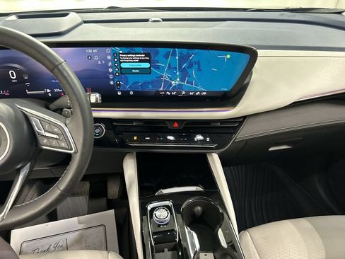 Used 2025 Buick Envision Avenir AWD/4WD image 19