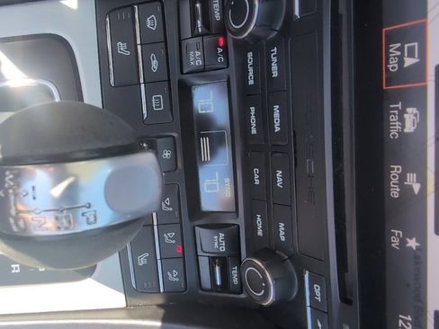 Used 2017 Porsche 718 Boxster S image 21