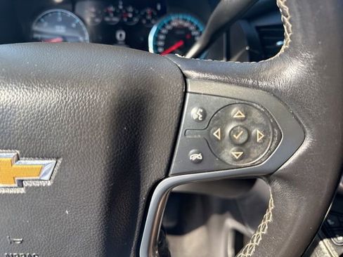 Used 2019 Chevrolet Suburban Premier w/ Premier Plus Edition AWD/4WD image 23