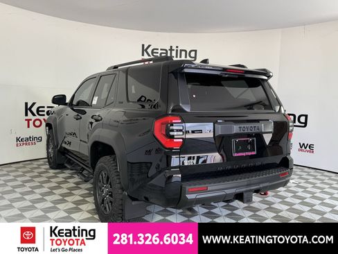 New 2026 Toyota 4Runner SR5 RWD image 10