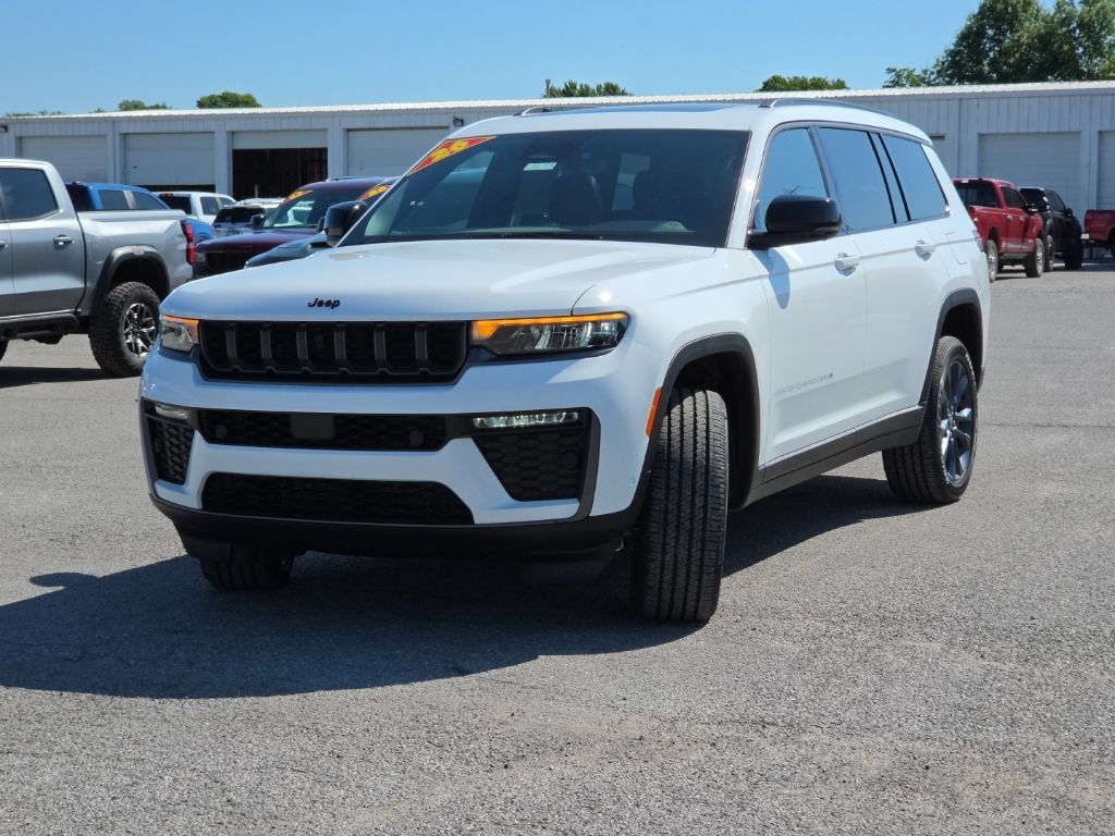 New 2026 Jeep Grand Cherokee L Limited AWD/4WD image 3