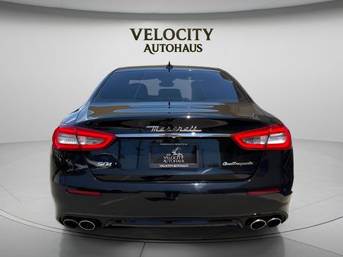 Used 2018 Maserati Quattroporte S GranLusso Q4 AWD/4WD image 6