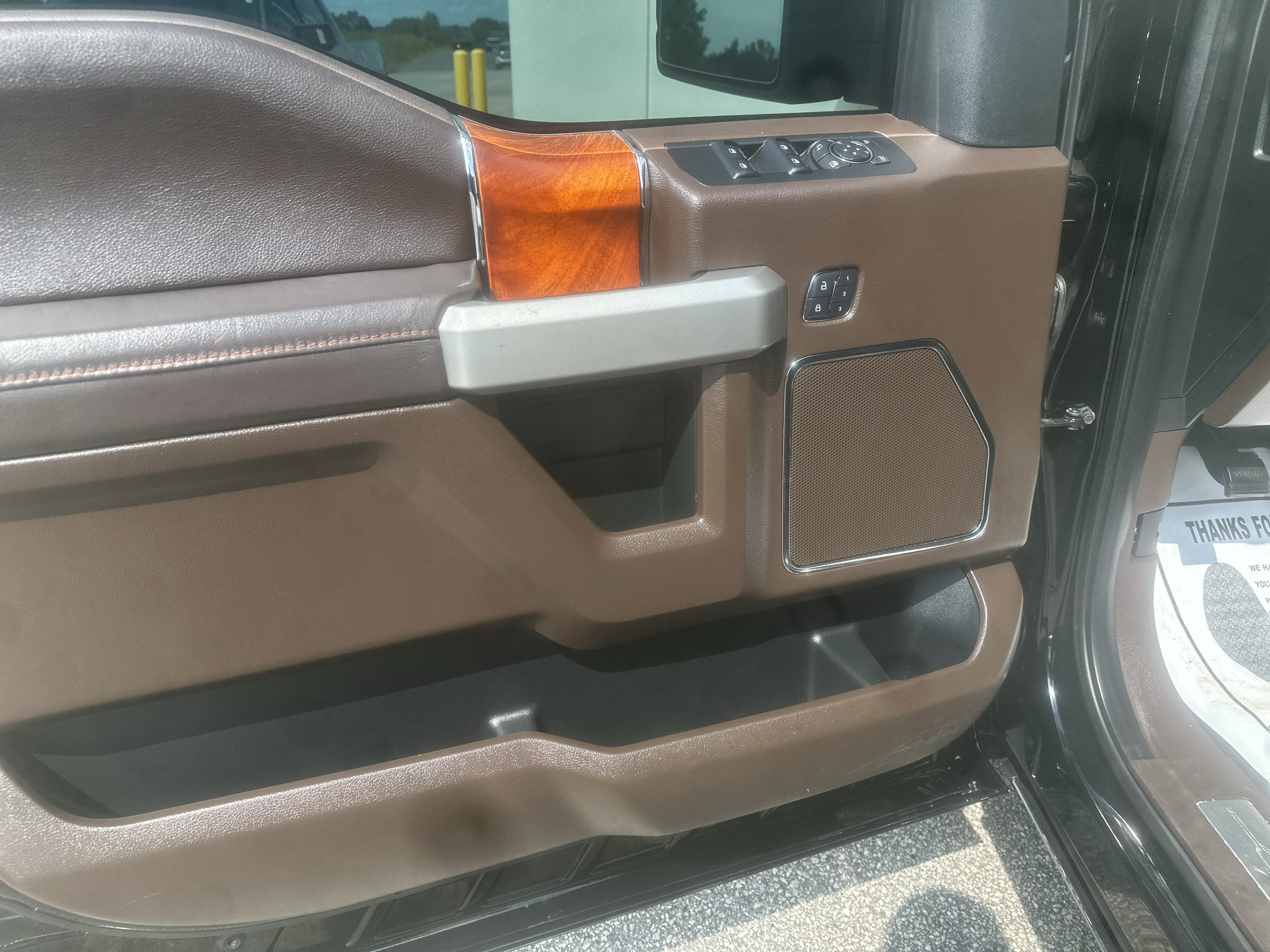 Used 2016 Ford F150 King Ranch w/ Equipment Group 601A Luxury AWD/4WD image 15