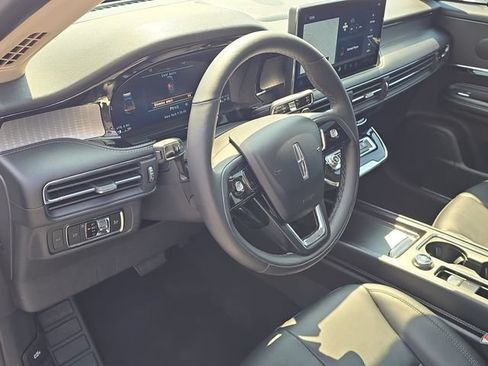 Certified 2023 Lincoln Corsair AWD w/ Equipment Group 101A image 7