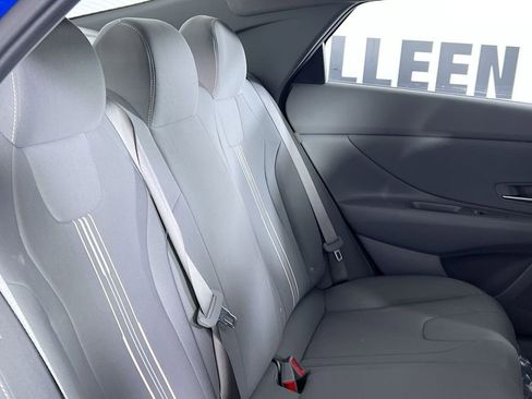 Used 2025 Hyundai Elantra Sport FWD image 23