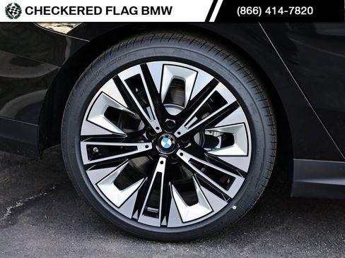 Certified 2025 BMW 530i w/ Premium Package image 6