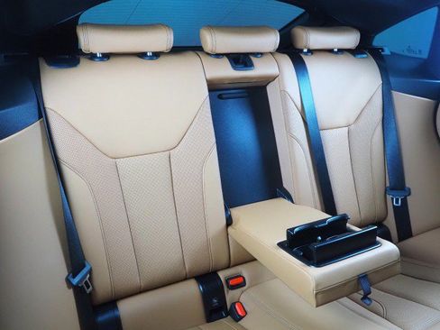 Used 2025 BMW i4 eDrive40 image 17