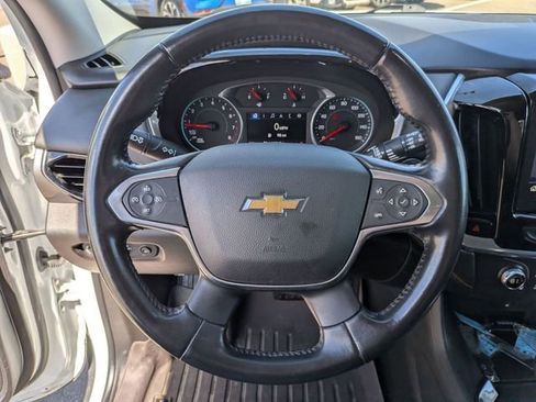 Used 2020 Chevrolet Traverse LT AWD/4WD image 18