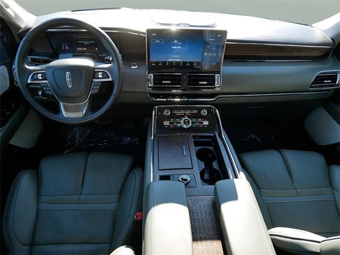 Used 2022 Lincoln Navigator Black Label image 15