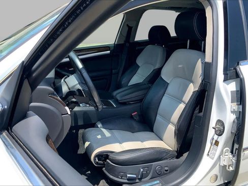 Used 2007 Audi S8 AWD/4WD image 6
