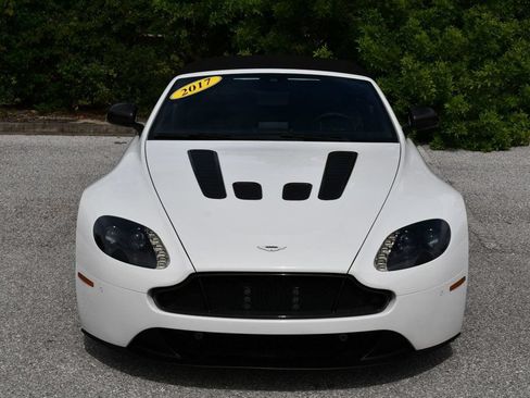 Used 2017 Aston Martin V12 Vantage S RWD image 48