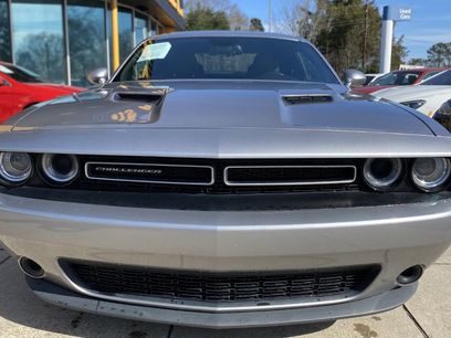Used 2016 Dodge Challenger SXT