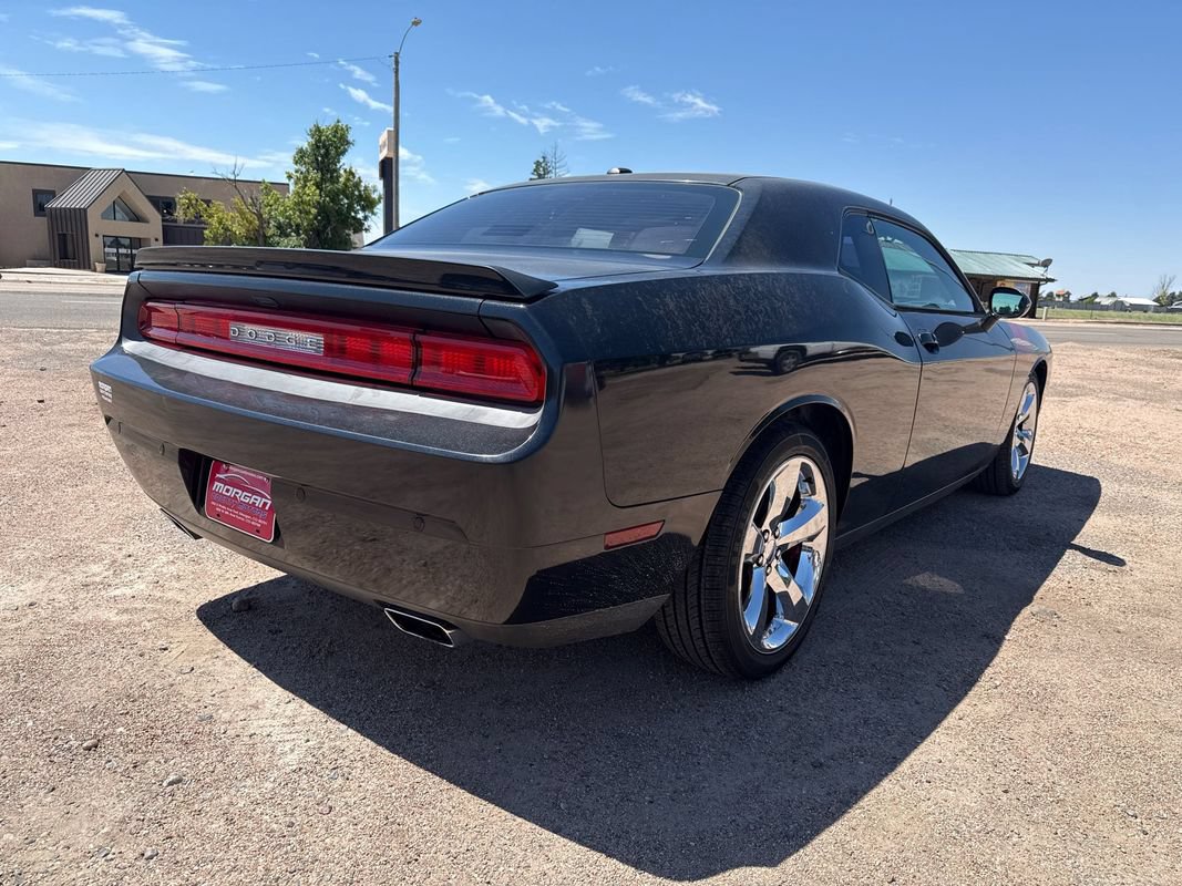 Used 2014 Dodge Challenger R/T w/ Sound Group II RWD image 7