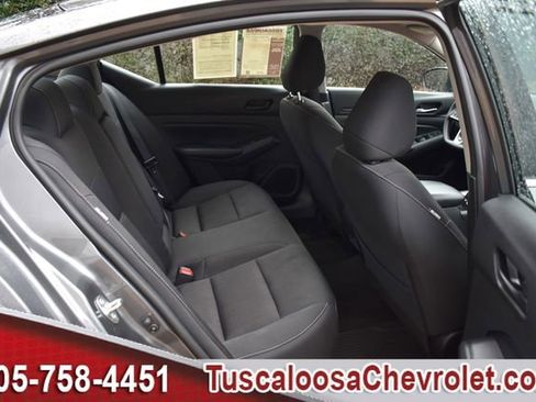 Used 2024 Nissan Altima 2.5 SV image 21