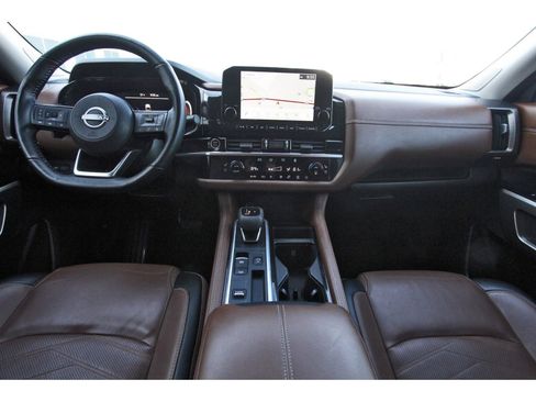 Used 2023 Nissan Pathfinder Platinum w/ Cargo Package image 13