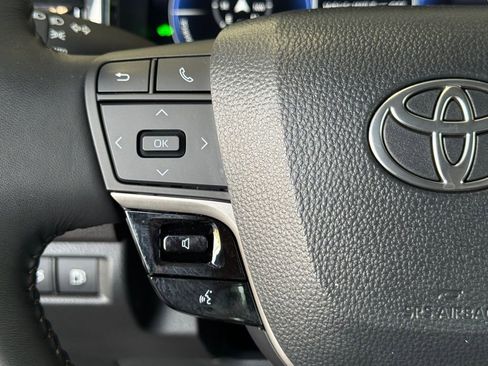 Certified 2025 Toyota Camry XLE image 24