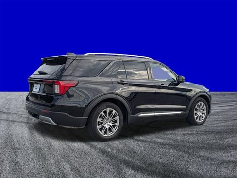 Certified 2026 Ford Explorer Platinum RWD image 4