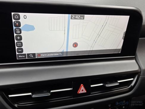 Certified 2024 Kia Seltos EX FWD image 23