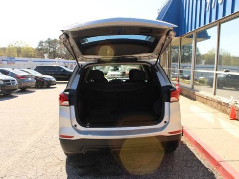Used 2022 Chevrolet Equinox LS FWD image 13