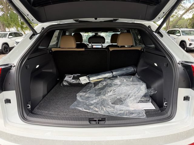 New 2026 Volkswagen Atlas Cross Sport SE FWD image 14