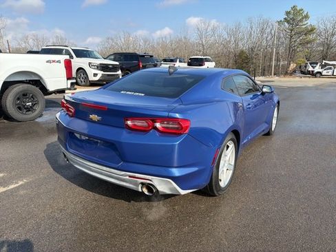 Used 2020 Chevrolet Camaro LT image 3