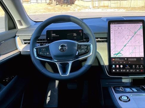 New 2025 Volvo EX90 Plus w/ Protection Package Premier image 15