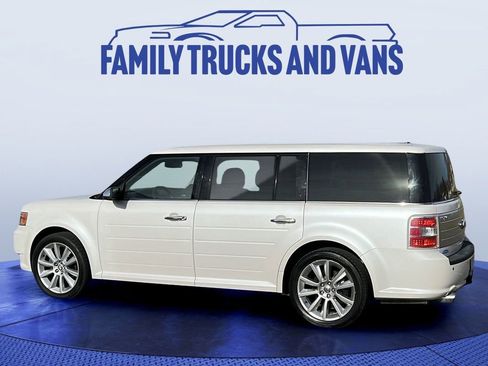 Used 2011 Ford Flex Limited w/ Rapid Spec Order Code image 2
