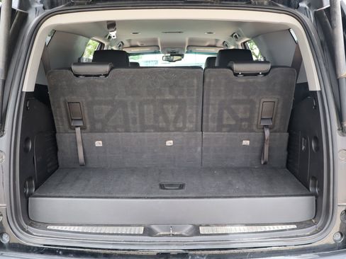 Used 2018 Chevrolet Tahoe LT RWD image 28