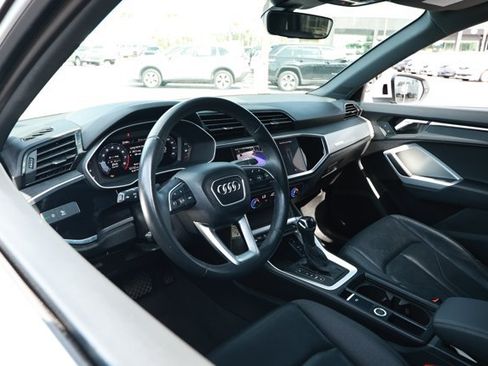 Used 2025 Audi Q3 2.0T Premium AWD/4WD image 26