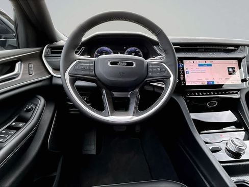 New 2026 Jeep Grand Cherokee L Limited AWD/4WD image 15
