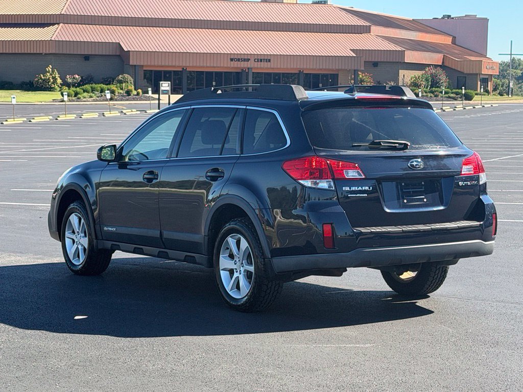 Used 2014 Subaru Outback 2.5i Premium AWD/4WD image 6