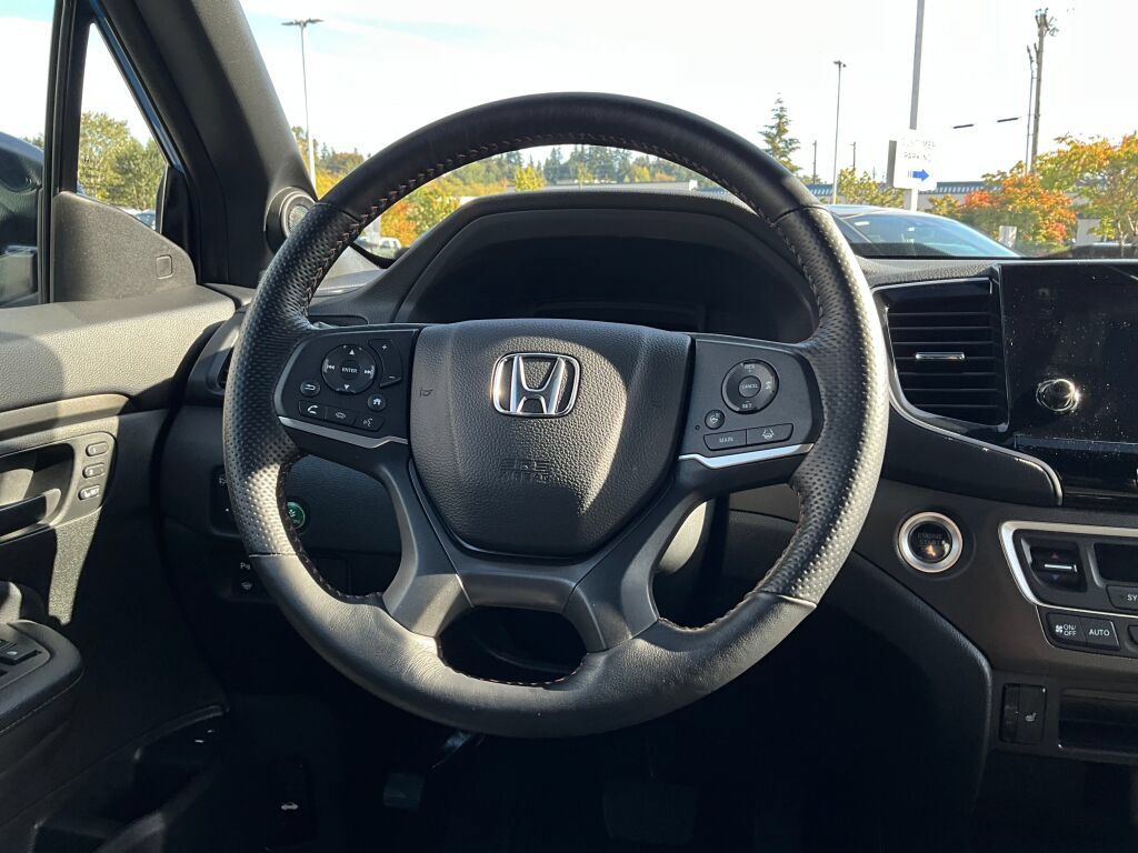 Used 2024 Honda Passport TrailSport image 19