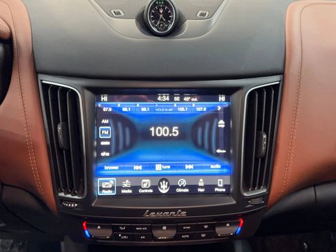 Used 2017 Maserati Levante S image 46