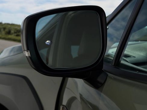Used 2024 Subaru Crosstrek 2.5i Wilderness w/ Crosstrek Mirror Package AWD/4WD image 29