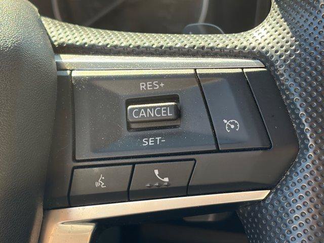 Used 2024 Mitsubishi Outlander ES FWD image 12