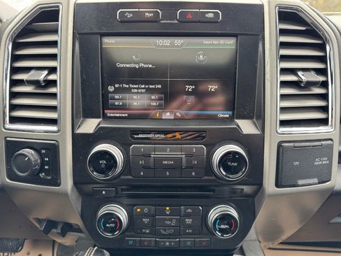Used 2015 Ford F150 Lariat w/ Equipment Group 502A Luxury AWD/4WD image 22