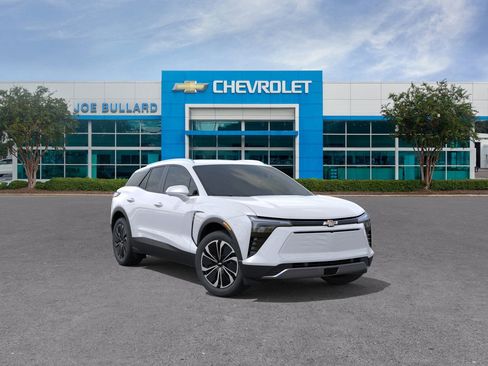 New 2025 Chevrolet Blazer EV LT image 40