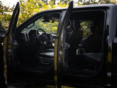 Used 2019 Ford F250 Platinum w/ Platinum Ultimate Package image 7