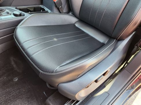 Certified 2024 Volkswagen Tiguan SE AWD/4WD image 20