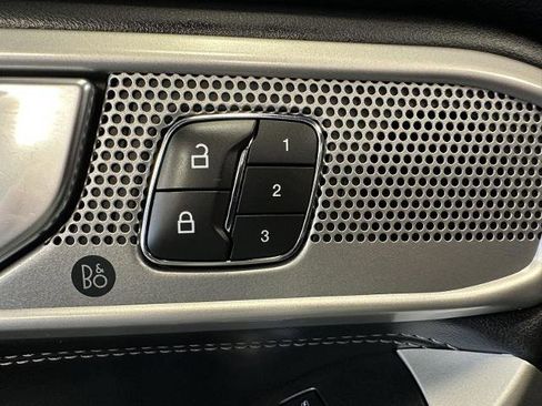 Certified 2021 Ford Explorer Limited w/ Hybrid Equipment Group 310A image 36